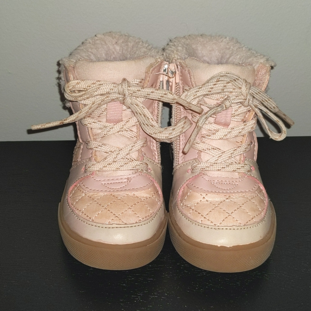 OshKosh B'gosh furry fashion boots in pink - toddler size 7